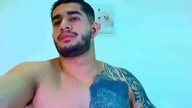 king_falconer's cam snapshot