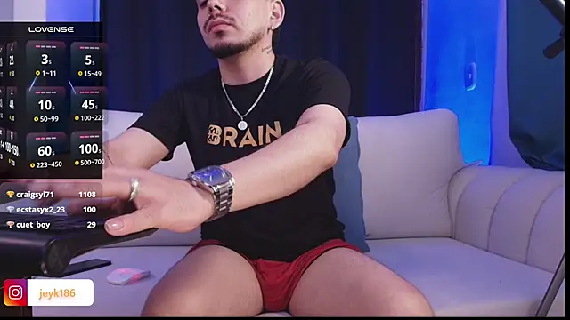 Guccy_Boy_Club's cam snapshot