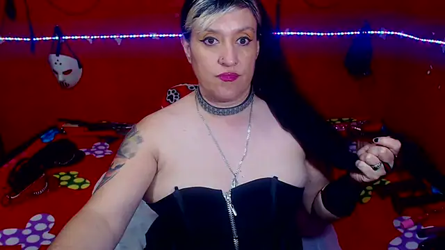 MATURE_Randy's cam snapshot