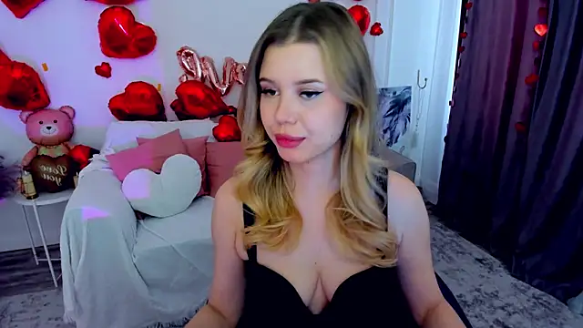 FollowLovee live sex cam