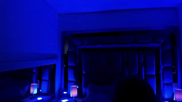 Emilyblackers live sex cam