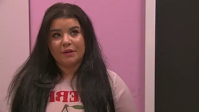 BustyMadison live sex cam