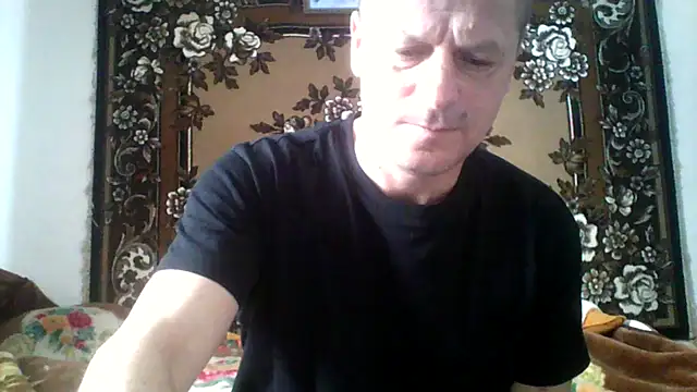 Ivan9iutt's cam snapshot