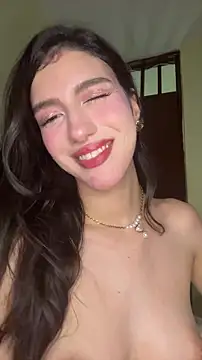 Emily-hottson live sex cam