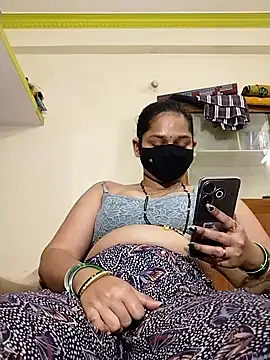 Priyanka_30 live sex cam