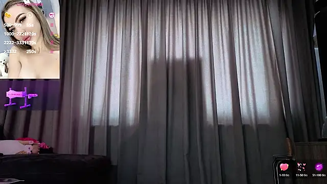 Megan_Ros's cam snapshot