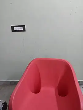 neelu-hoty's cam snapshot