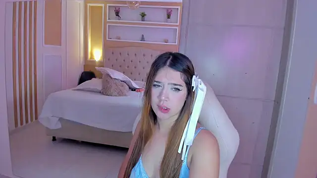 EmaAdamss1's cam snapshot