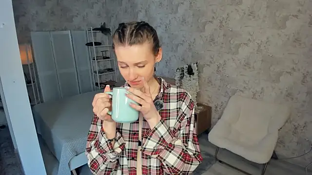 LianneBynon's cam snapshot