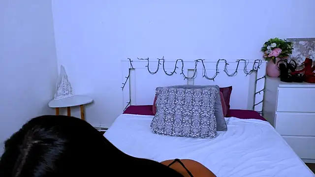 GabiCarter's cam snapshot