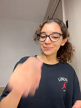 uniquerossie's cam snapshot