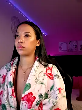 SallyWhitee's cam snapshot