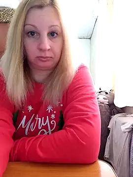 BustyBlond's cam snapshot