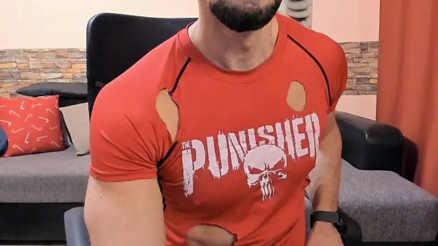 HotHunkTrainer live sex cam