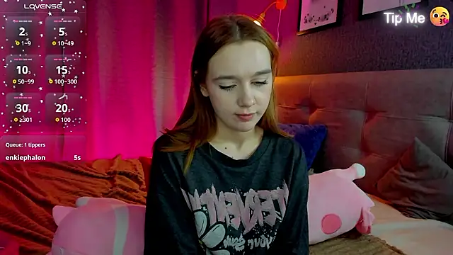 Lesi_Moonie01's cam snapshot