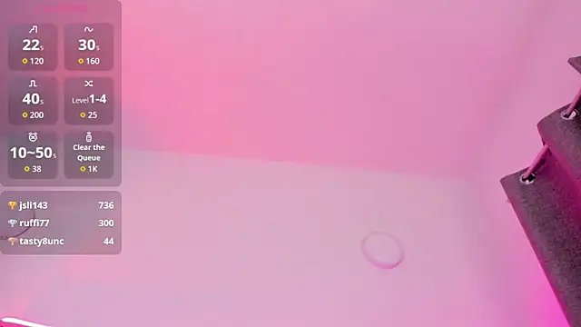 _valeria_saenz_'s cam snapshot