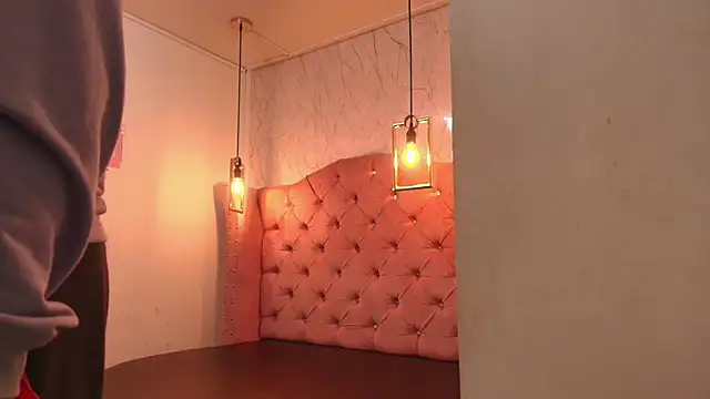 rosse_channel__'s cam snapshot