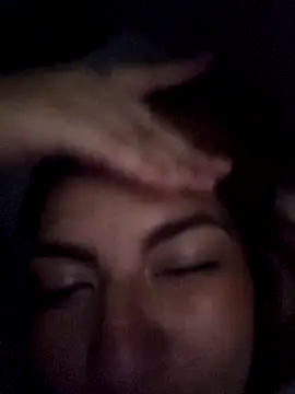 mila_curvy's cam snapshot