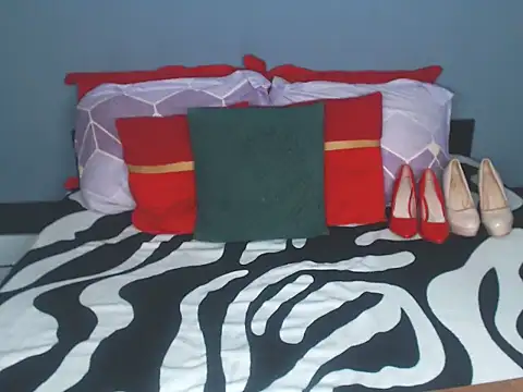 mira90dirty's cam snapshot