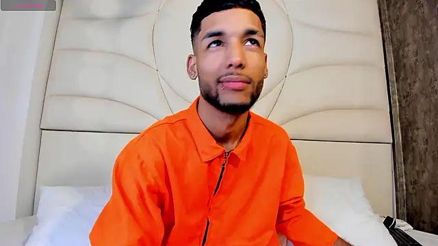 Thiagoferreti live sex cam