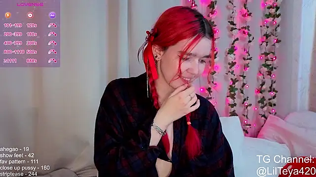 little_Teya's cam snapshot