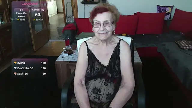 HeisseomaOriginal live sex cam