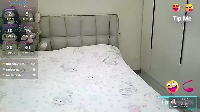 JUZI-33's cam snapshot