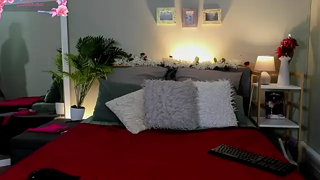 HotStellaaa's cam snapshot