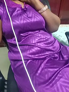 tamil-Diya90 live sex cam