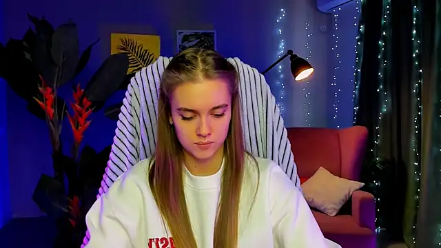 JuneWoods live sex cam