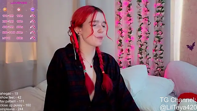 little_Teya's cam snapshot