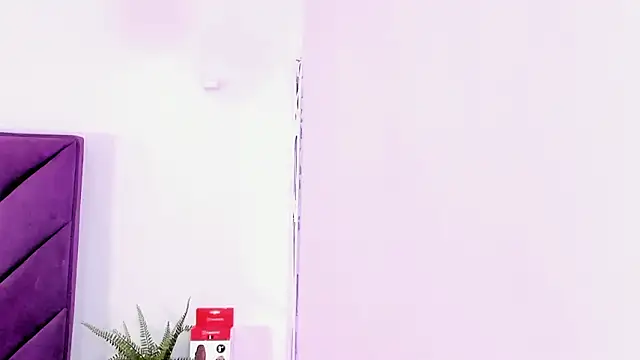 Meeganfoox's cam snapshot