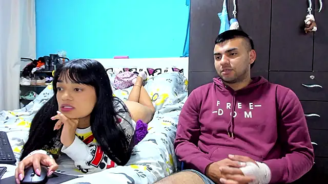 LazyandSniffer28 live sex cam