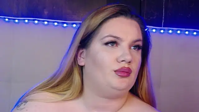 MelanieBrownn's cam snapshot