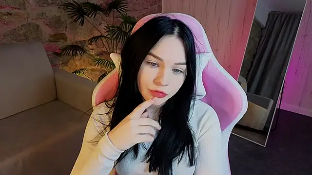 JadeCharm's cam snapshot