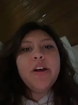 Larissa_Antonella's cam snapshot