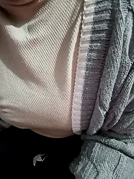 Emily-lonely's cam snapshot