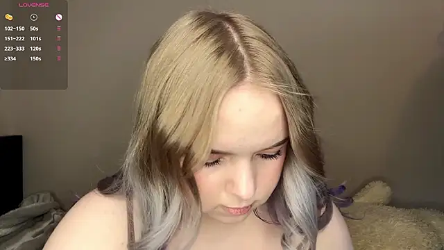 ZaraCreedon live sex cam