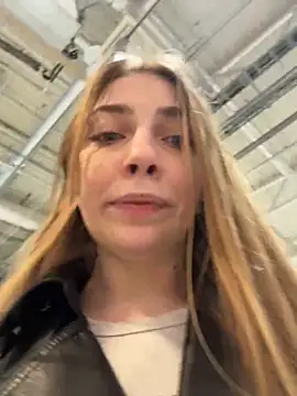 Sunny___Bunny's cam snapshot