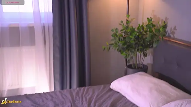 Bellacle live sex cam