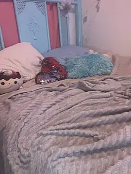 Pretty_Milaa's cam snapshot