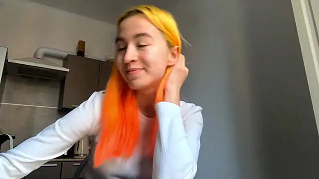 EmilyHein live sex cam