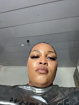 Iam-Sharifa's cam snapshot