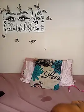 Young_Slut21's cam snapshot