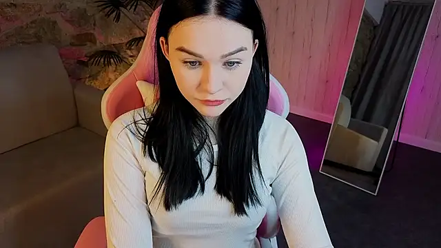 JadeCharm's cam snapshot