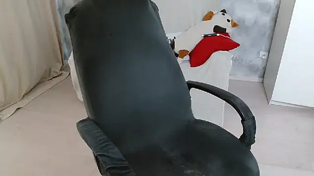 AdelinaLawson live sex cam