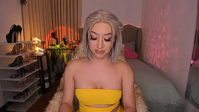 GoddessTransContessa's cam snapshot