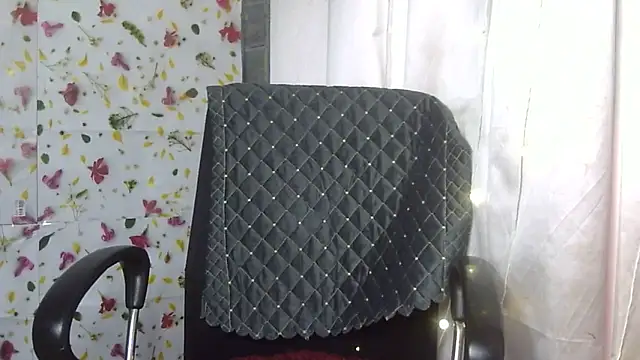 Naughty-Riya's cam snapshot