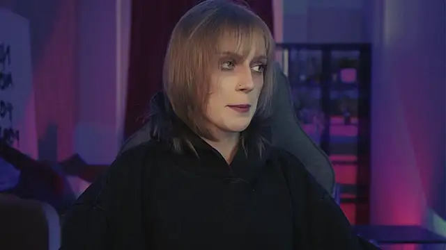 KiraMontoya live sex cam