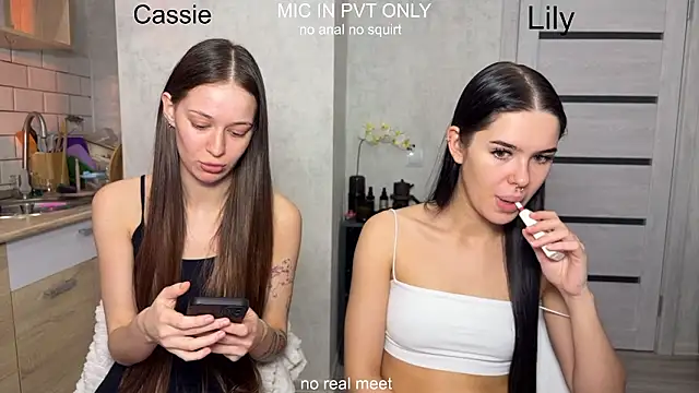 girls_secrets's cam snapshot